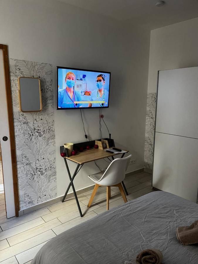 Joli Appartement Hypercentre T2, Classe Meuble De Tourisme 3 Avec Parking Gratuit Μπεζιέ Εξωτερικό φωτογραφία