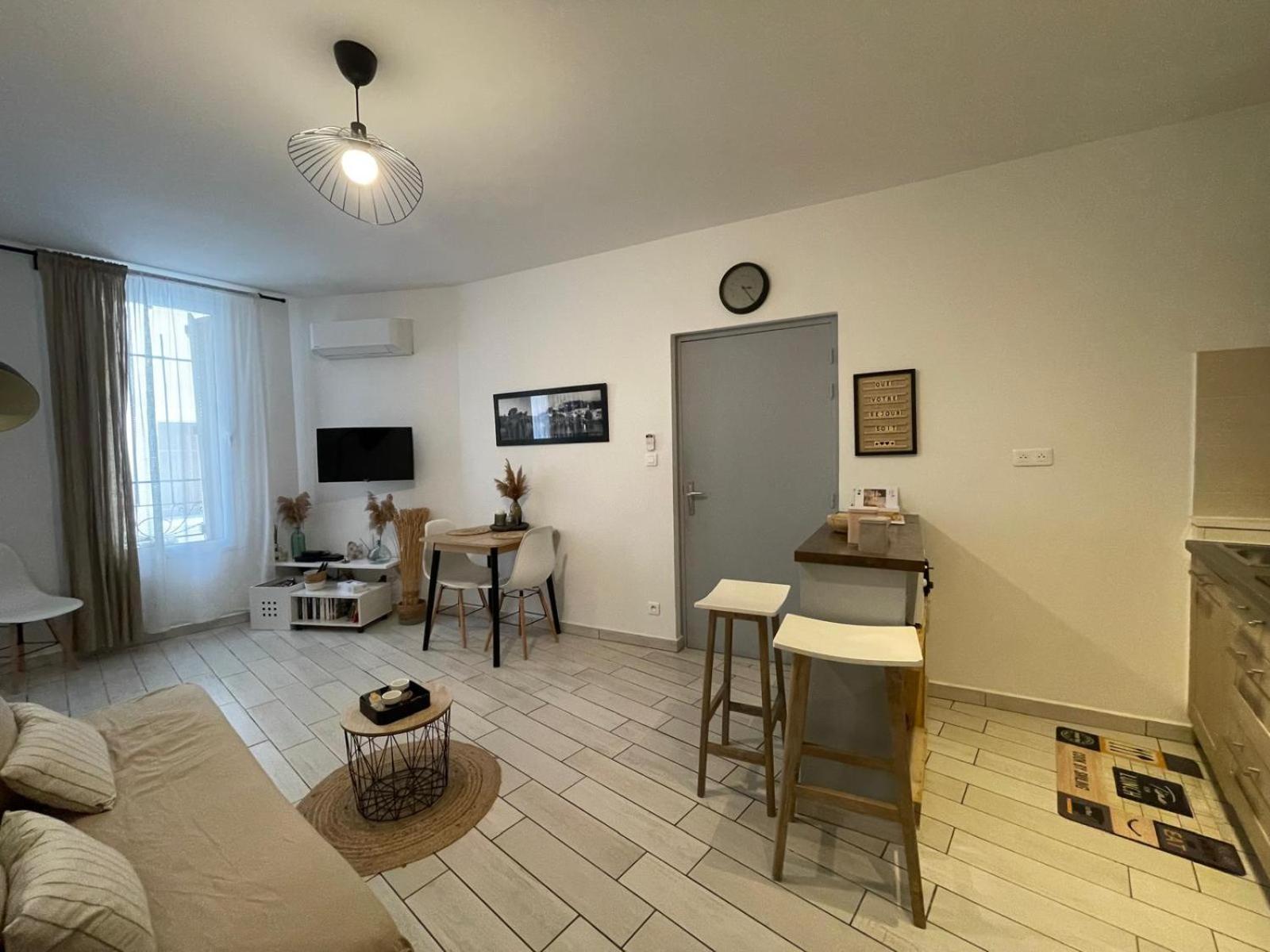Joli Appartement Hypercentre T2, Classe Meuble De Tourisme 3 Avec Parking Gratuit Μπεζιέ Εξωτερικό φωτογραφία