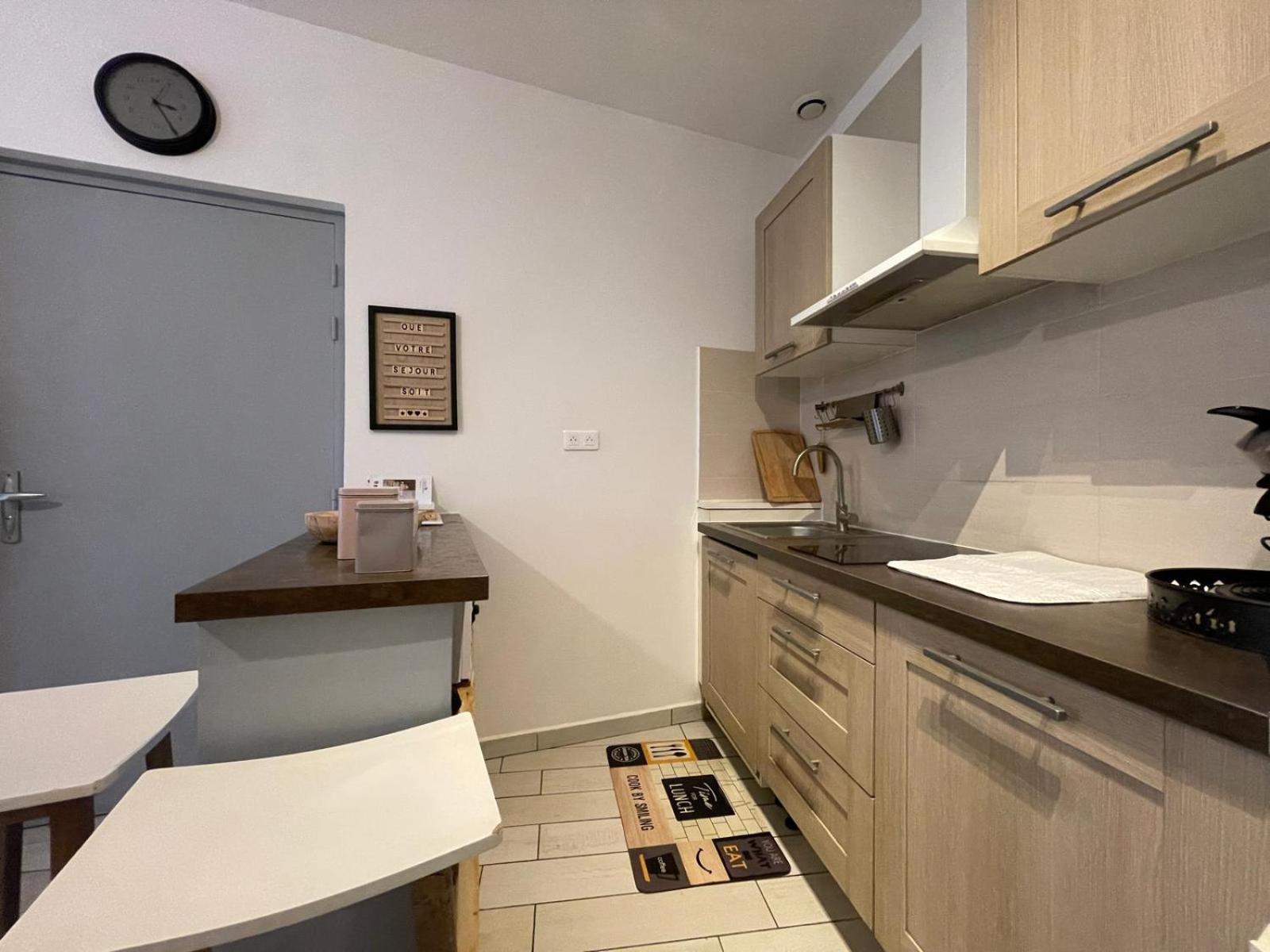 Joli Appartement Hypercentre T2, Classe Meuble De Tourisme 3 Avec Parking Gratuit Μπεζιέ Εξωτερικό φωτογραφία